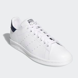 Adidas Stan Smiths in Navy!